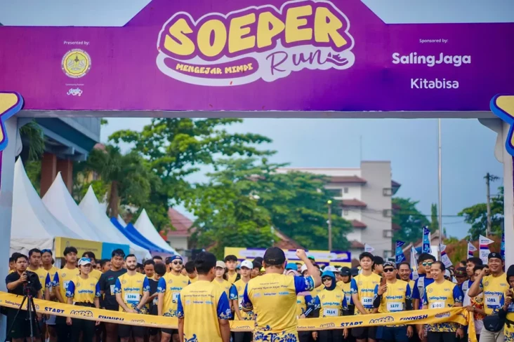 KA Unsoed Tebar Bantuan...