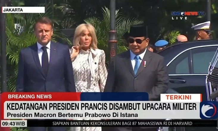 Diiringi Pasukan Berkuda,...