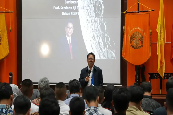 FISIP UI Gelar Diskusi...