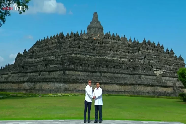 Prabowo-Macron Kunjungi...