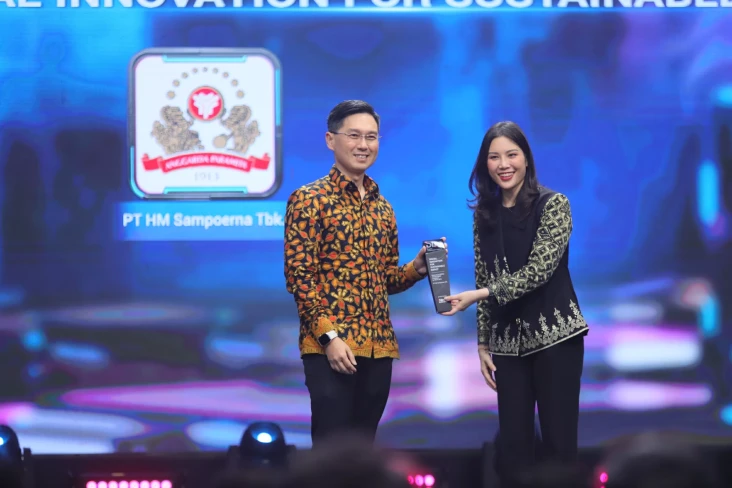 Sampoerna Raih Penghargaan...