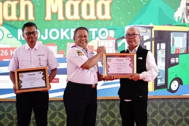 Bank Jatim Dukung Layanan...