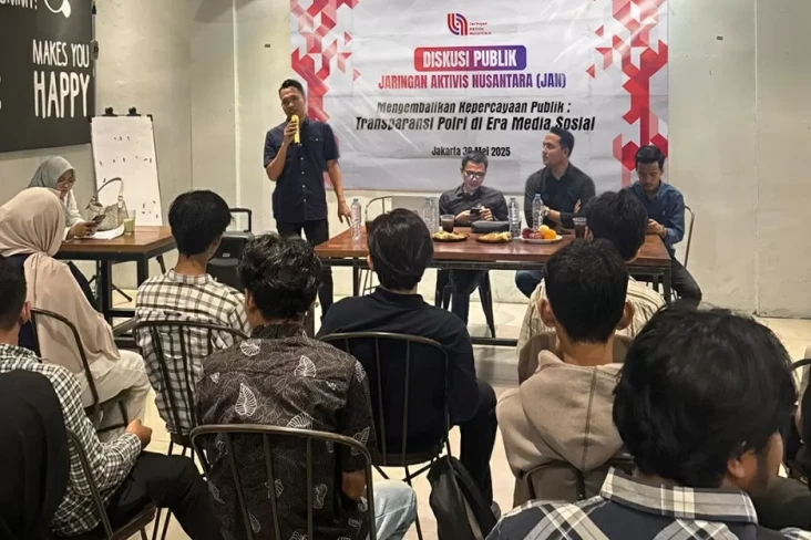 Transparansi dan Respons...