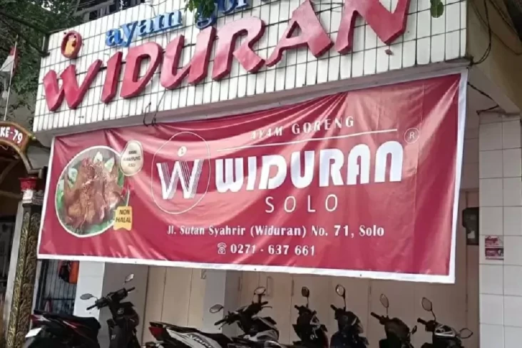 Siapa Pemilik Ayam Goreng...