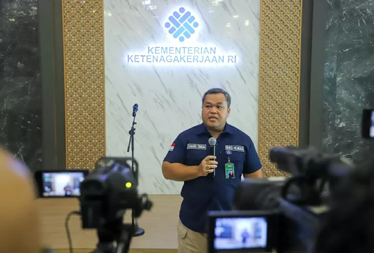 Job Fair di Bekasi Ricuh,...