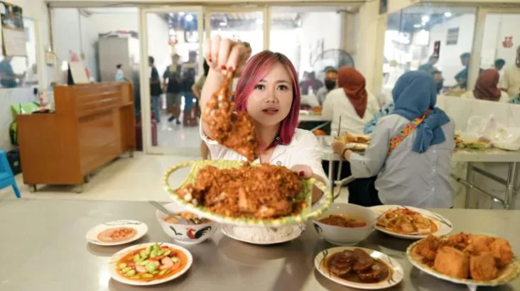 Jelajahi Nikmatnya Jajanan...