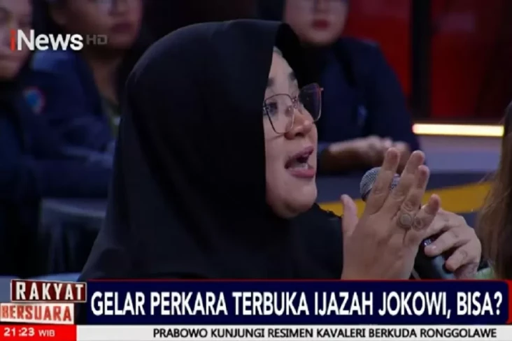 Sosok Inisial K yang...