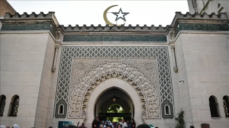 Al Quran Dibakar dan...