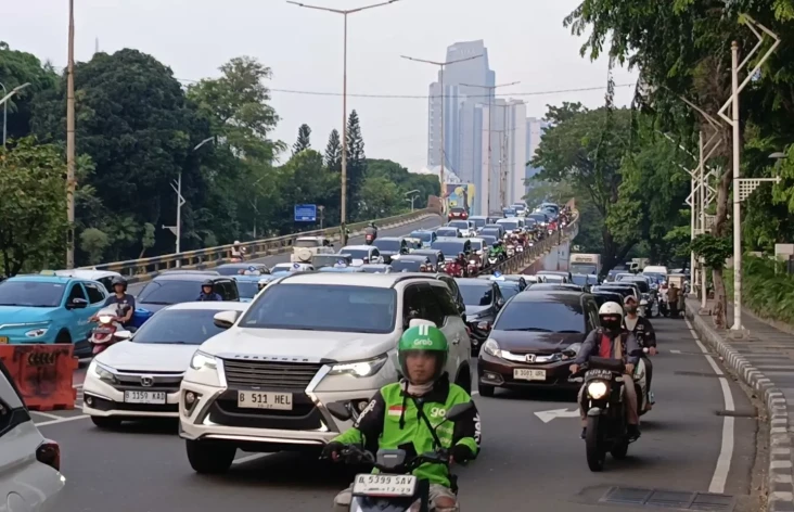 Situasi Lalu Lintas...