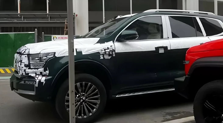 SUV Gahar GWM Tank 500...