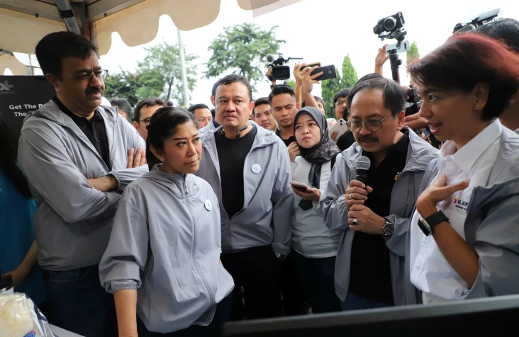 Rubah Menjaga Kandang...