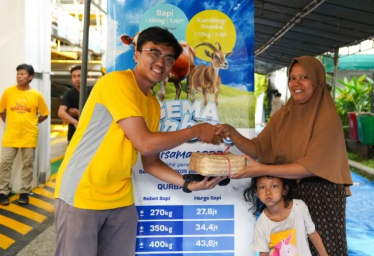Peringati Iduladha,...