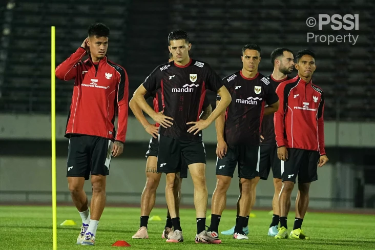 Latihan Perdana Timnas...