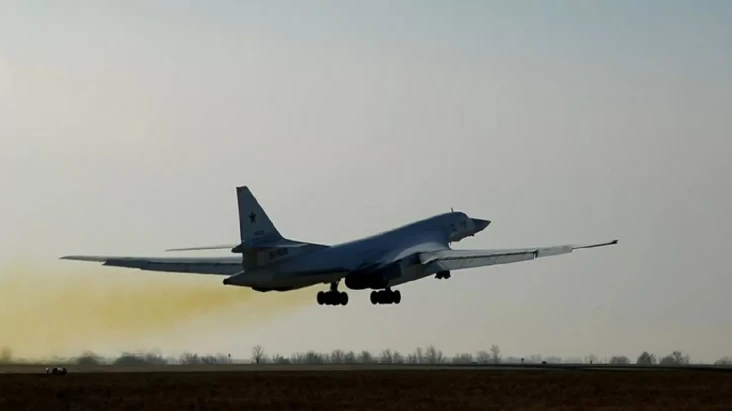 Rusia Bombardir Pangkalan...
