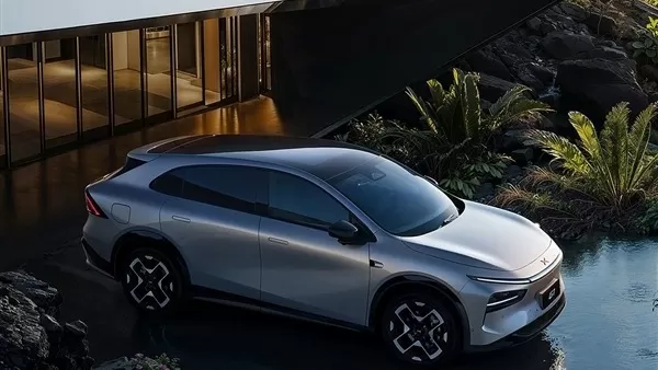 Xpeng G7, SUV Cerdas...