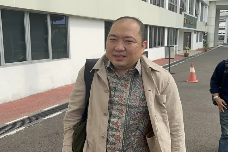 Penuhi Panggilan Penyidik,...