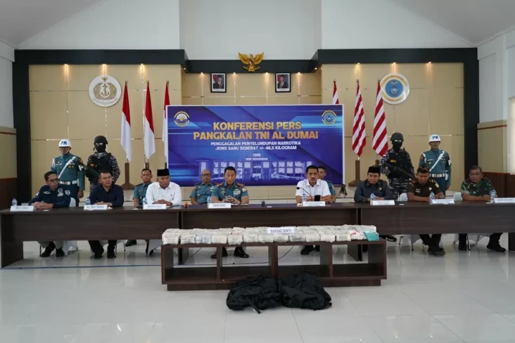 TNI AL Gagalkan Penyelundupan...