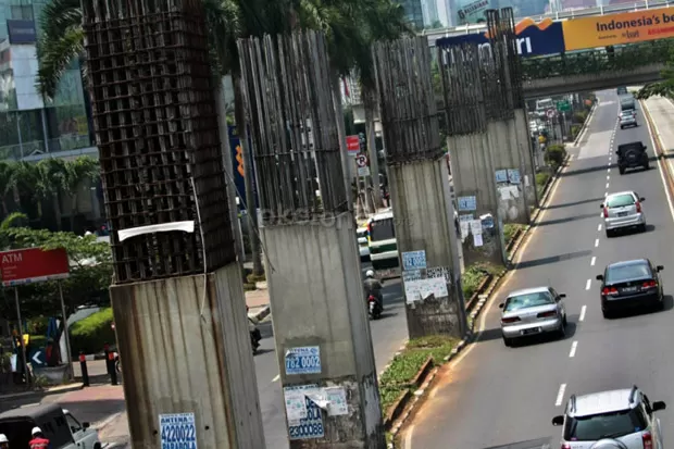 Gubernur Pramono Surati...