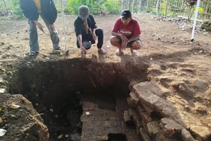 Penampakan Struktur...