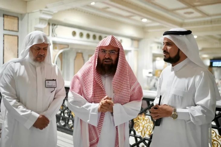 Sheikh Sudais Luncurkan...