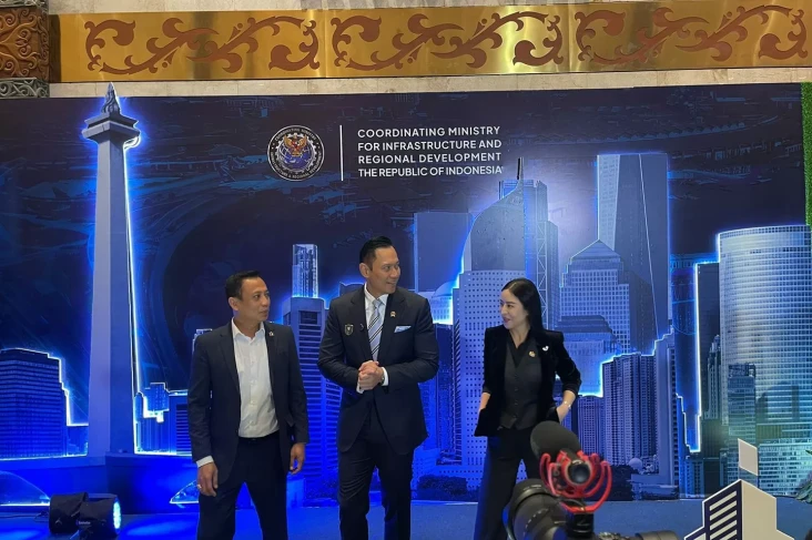 Menangkap Peluang Investasi...