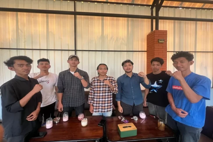 Diduga Minta Jatah Proyek,...