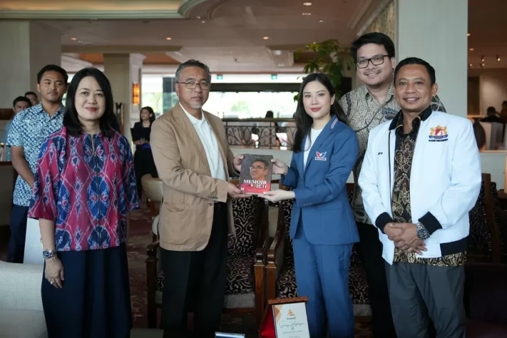 Komitmen Majukan Kedua...