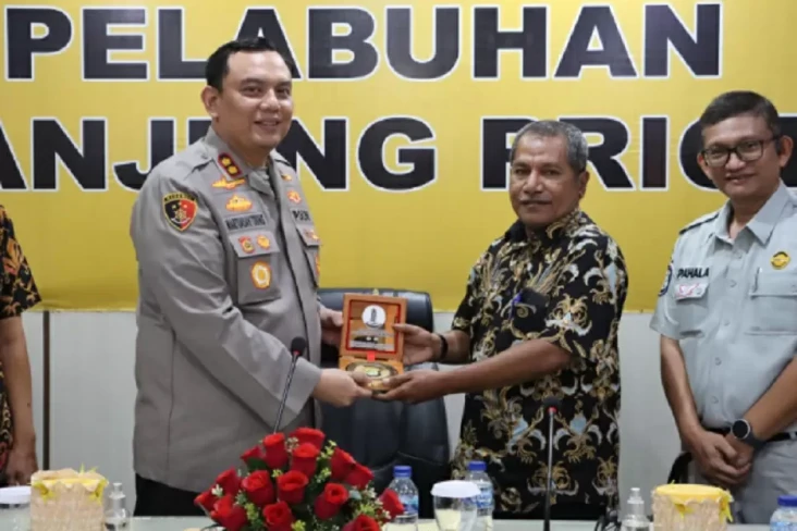 Polres Tanjung Priok...