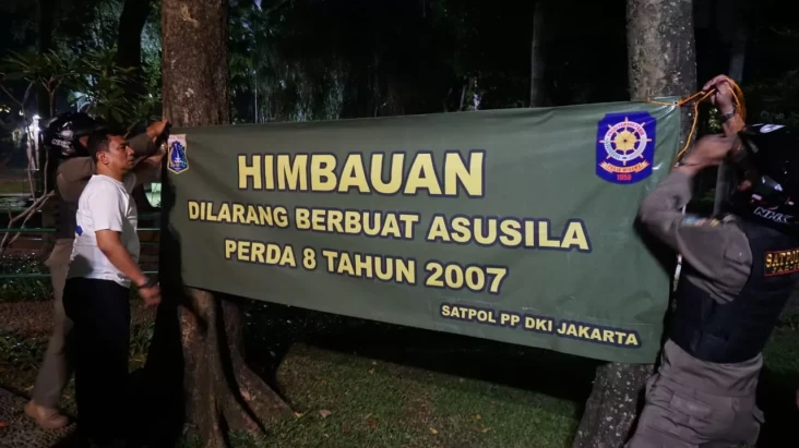 Cegah Perbuatan Mesum...