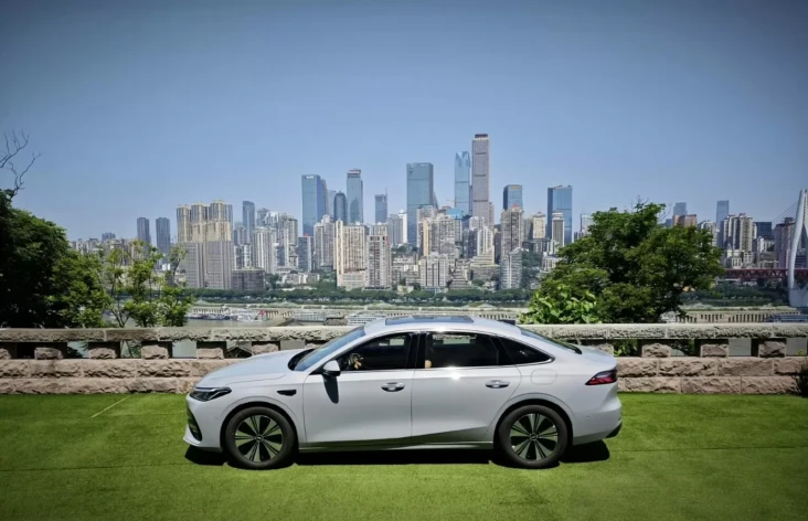 Geely Galaxy A7 EM-i...