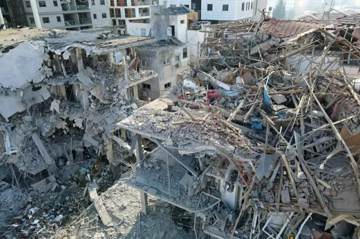 Sirene di Israel Meraung-raung,...