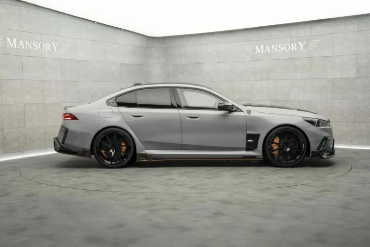 Mansory Luncurkan BMW...