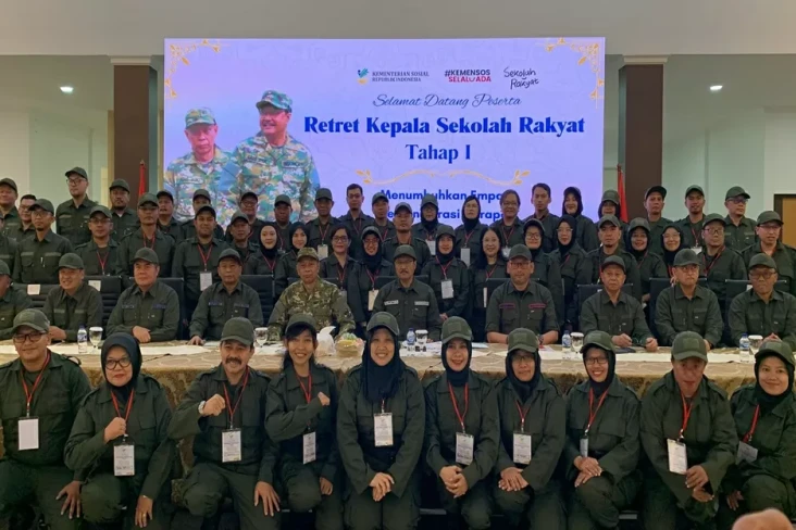 53 Kepala Sekolah Rakyat...