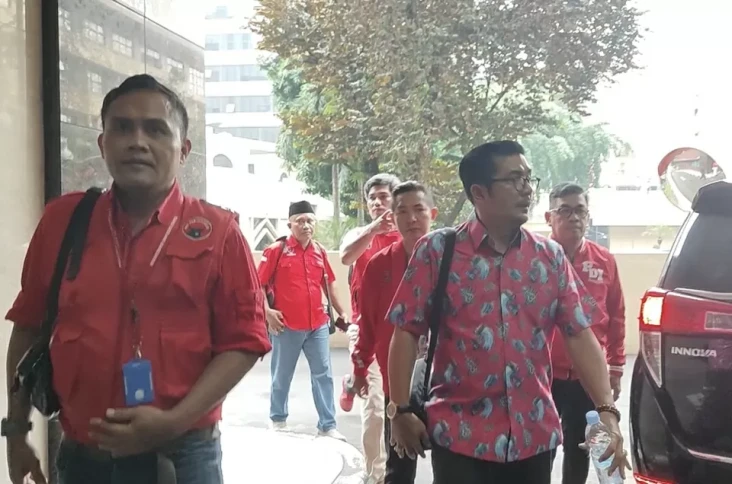 Kader PDIP Pastikan...
