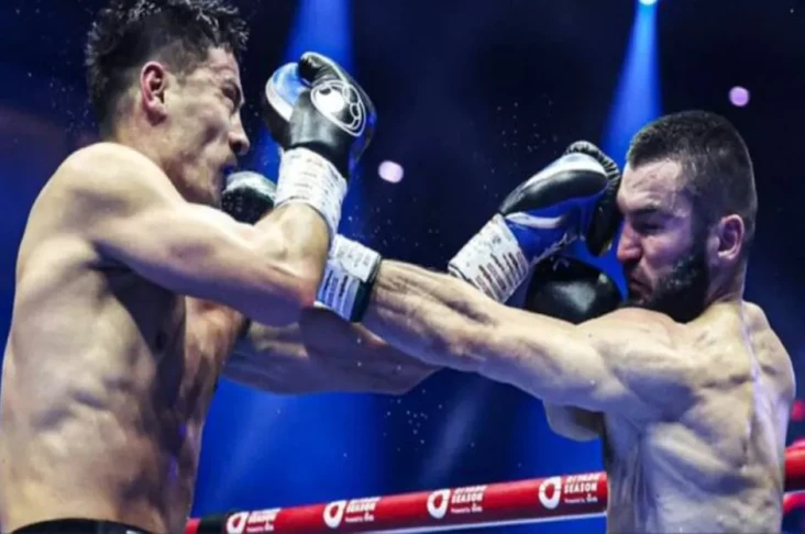 Bogeman Kiri Artur Beterbiev...
