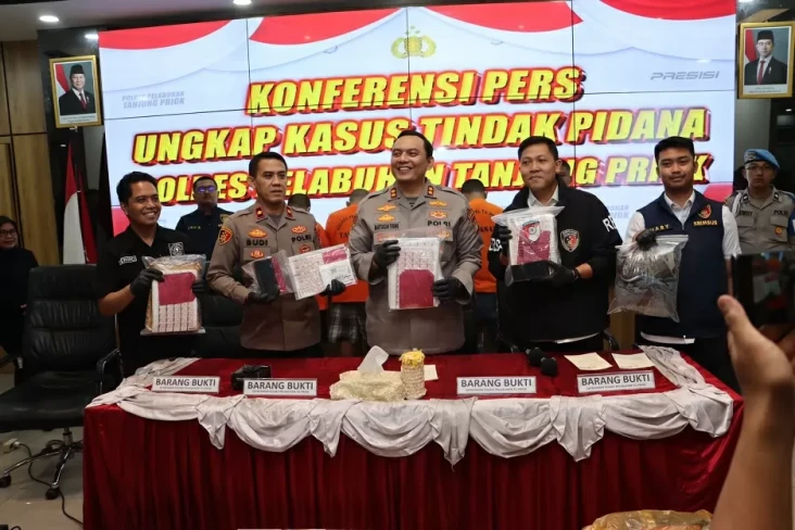 Polres Pelabuhan Tanjung...
