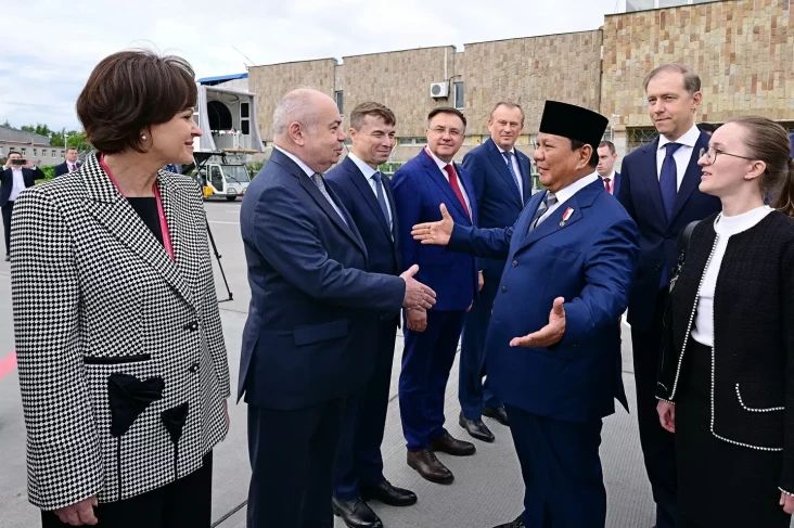 Hari Ini Prabowo Bertemu...