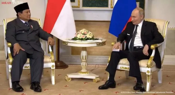 Momen Pertemuan Putin...