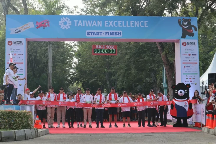 Taiwan Excellence Happy...