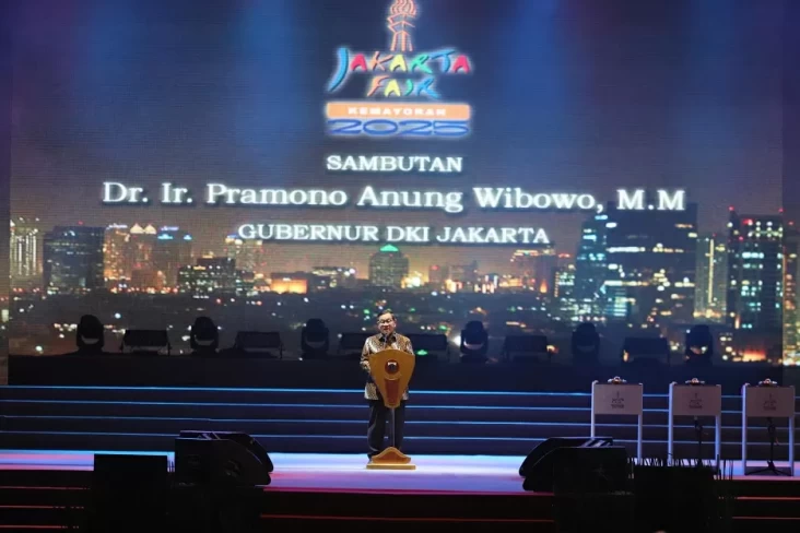 Gubernur Pramono Anung...
