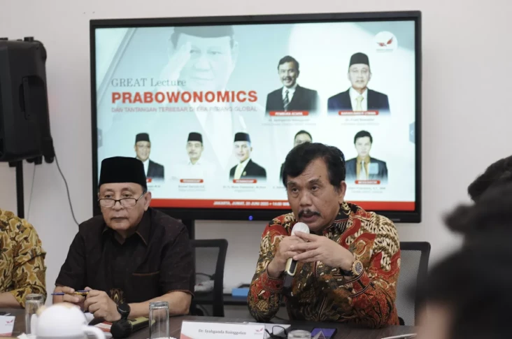Prabowonomics dan Tantangan...