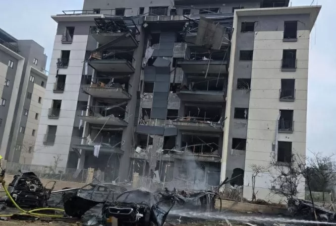 Rudal Iran Tidak Terdeteksi...