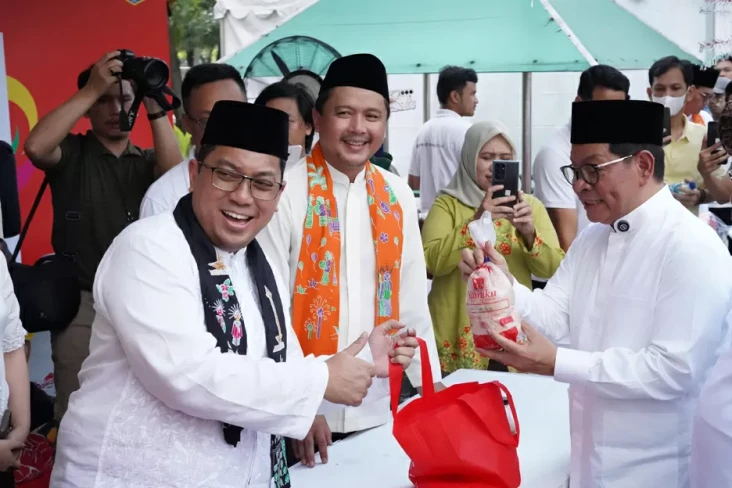 Sambut HUT Ke-498 Jakarta,...