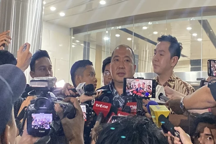 Usai Diperiksa Kejagung,...