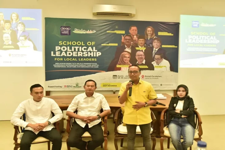 Anggota Komisi VI DPR...