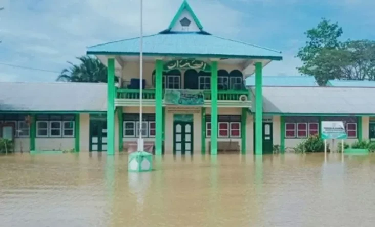 Banjir Melanda Halmahera...