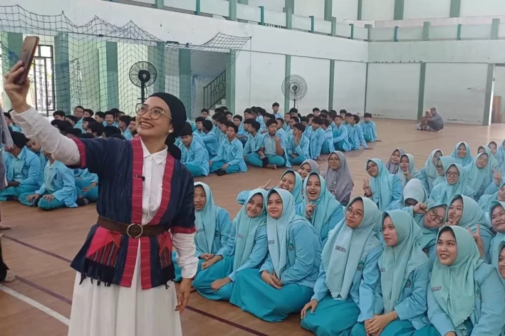 Jangan Fomo, Santri...