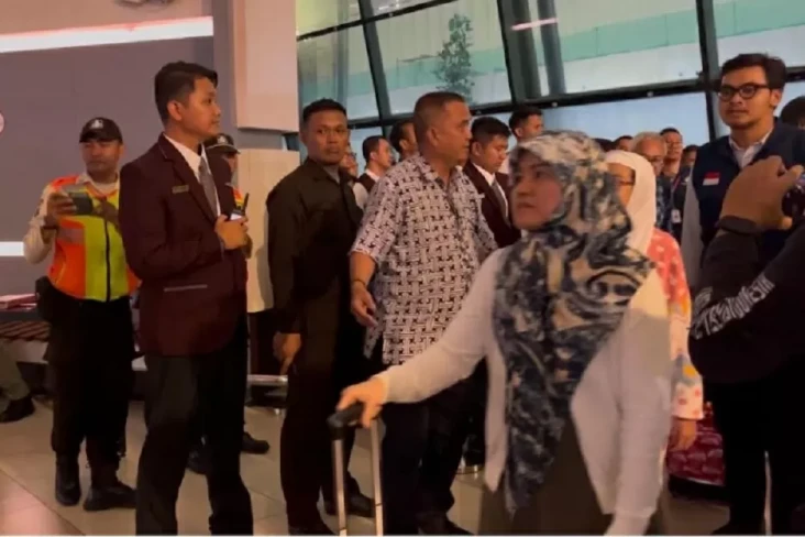 11 WNI Dievakuasi dari...