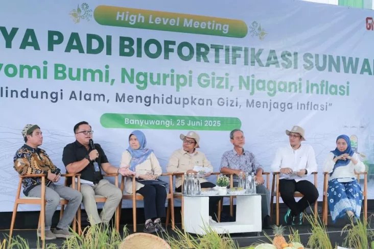 Banyuwangi Luncurkan...