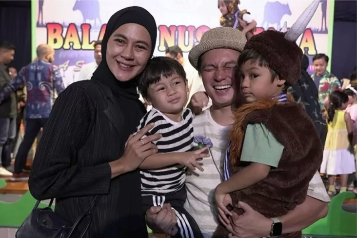 Baim Wong Dapat Hak...